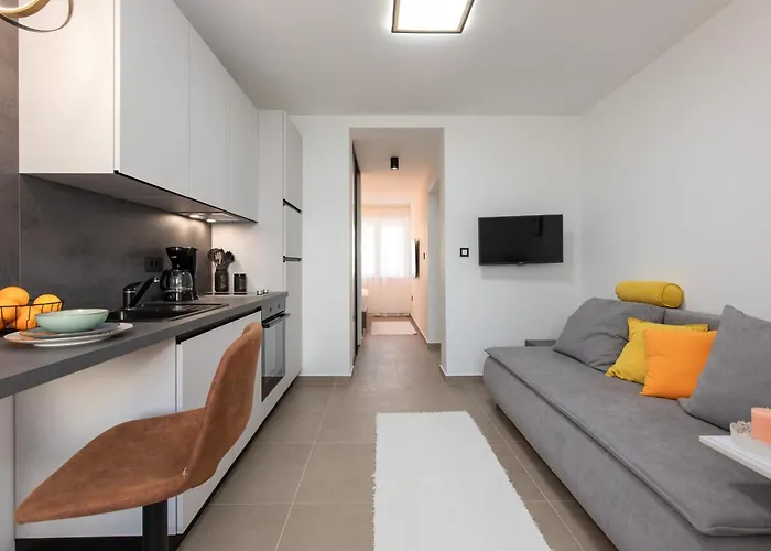 Apartment By The Sea Baska, Krk - 24433 Baska (Krk)
